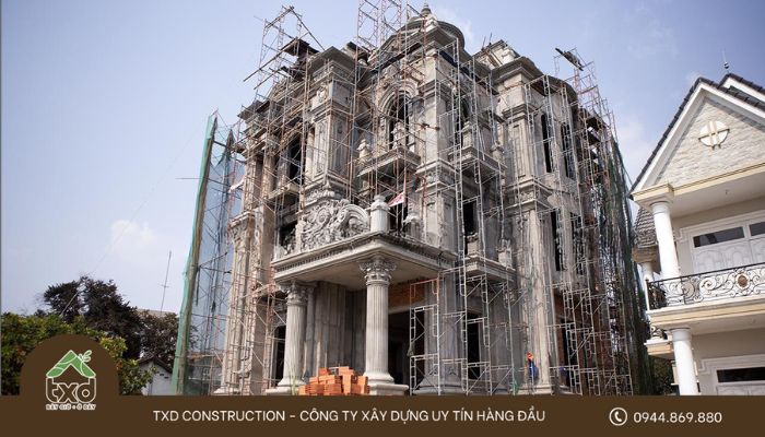 Thi công phần thô là xây dựng phần cấu trúc chính của căn nhà